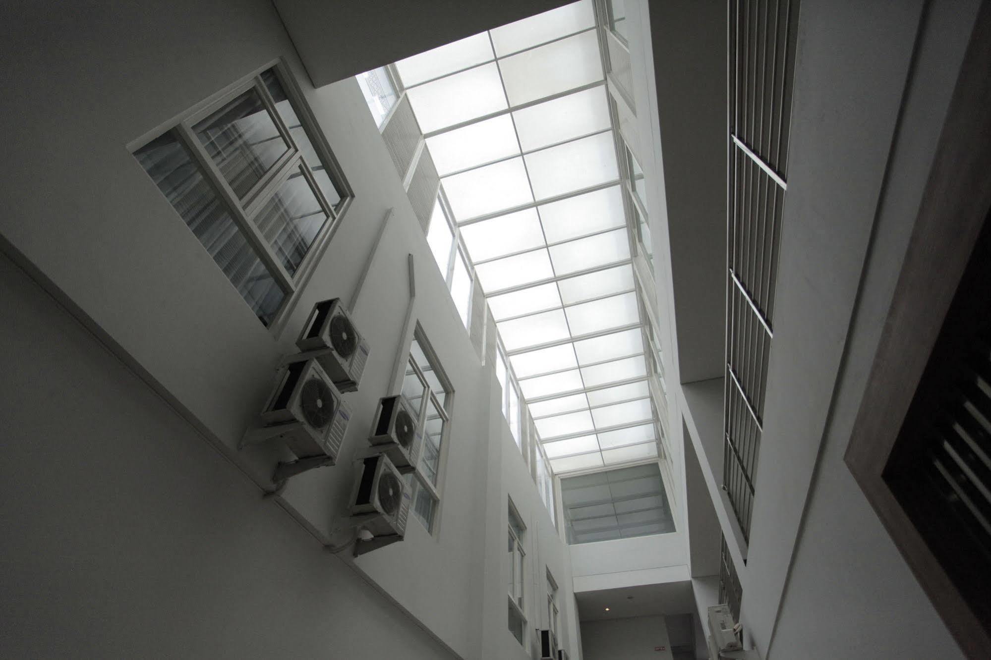 Prima Sr Hotel & Convention Yogyakarta Sleman  Exterior photo